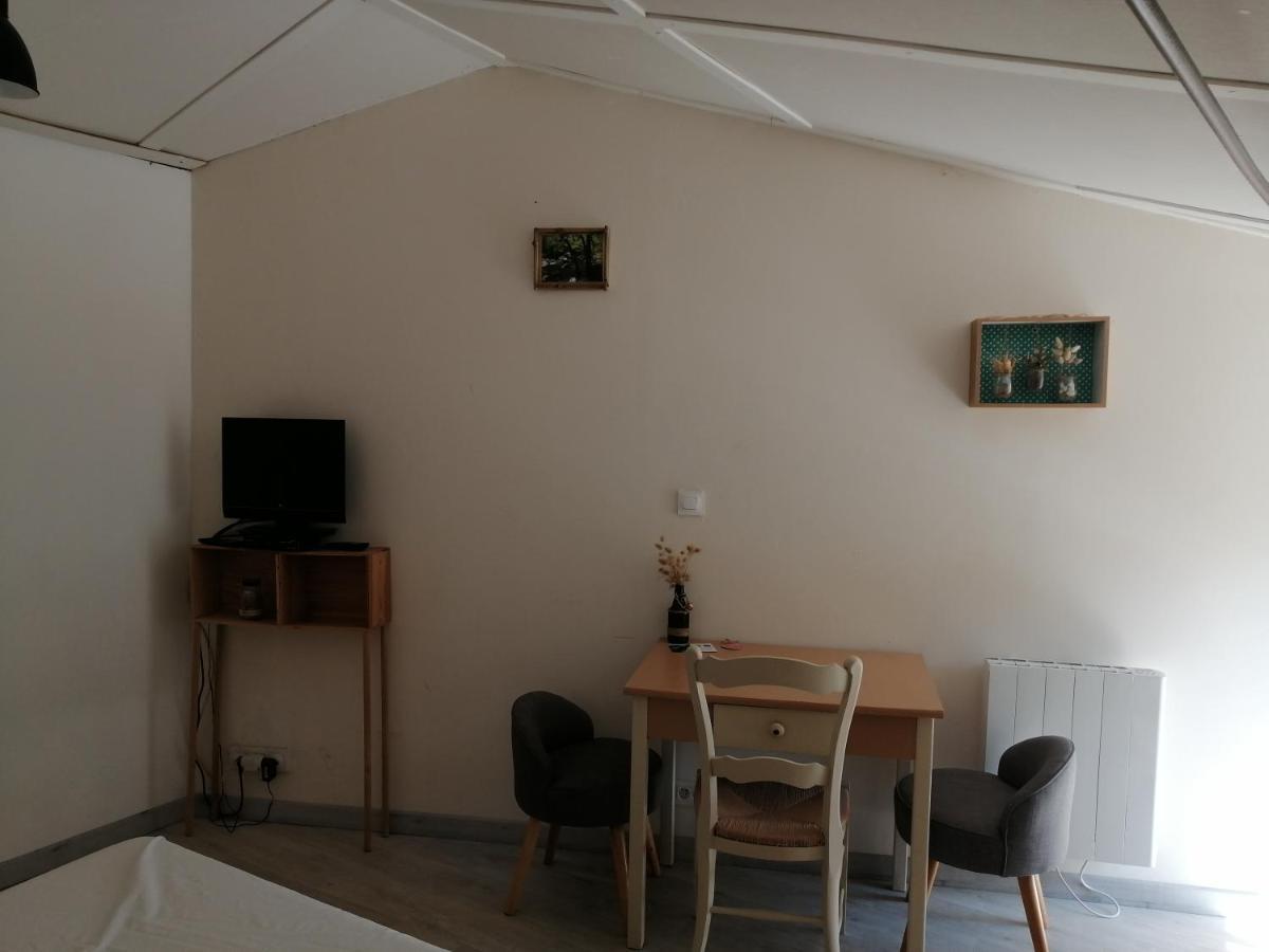 Chambres D'Hotes "La Source" Mareuil-sur-Lay Exterior foto
